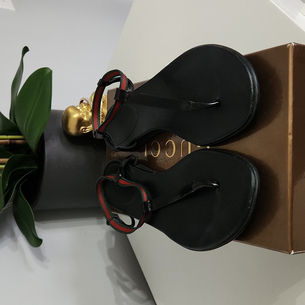Authentic Gucci flats